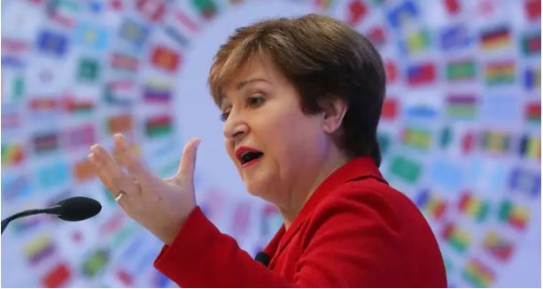 Kristalina Georgieva, afirmou neste domingo (26) durante evento em Pequim, na China, que a estabilidade financeira global está exposta a um risco maior