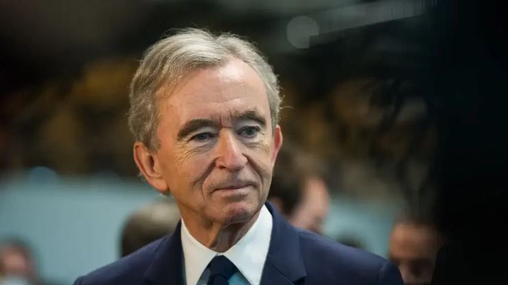 Bernard Arnault, o homem mais rico do mundo em 2023. Nathan Laine Getty Images