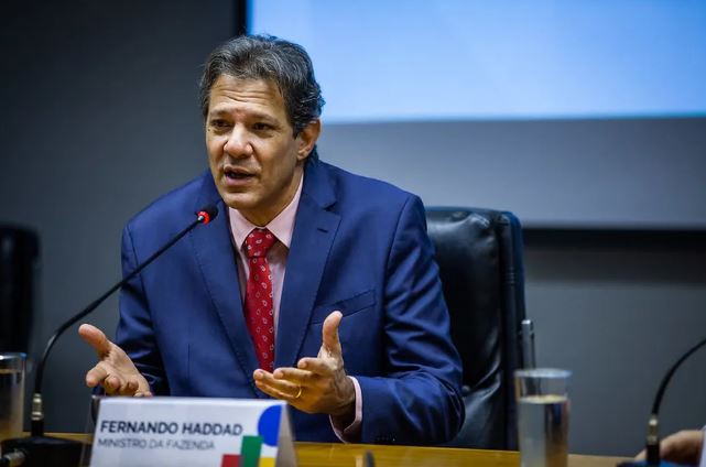 Haddad enfatizou que a possível diminuição das taxas de juros será uma consequência não apenas da nova regra fiscal que substituirá o teto de gastos, mas também da reforma tributária. Foto: Divulgação