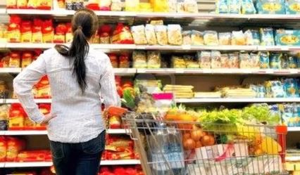 Consumidor brasileiro. Foto: Freepik