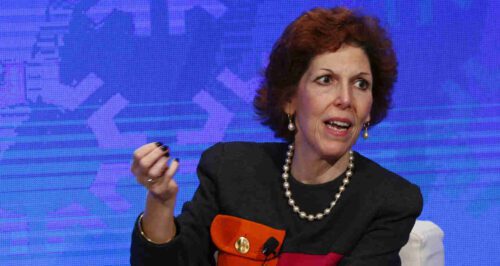 Loretta Mester, presidente do Federal Reserve de Cleveland, afirmou que é muito cedo para saber se o banco central dos Estados Unidos precisará aumentar sua taxa básica de juros na próxima reunião de política monetária.