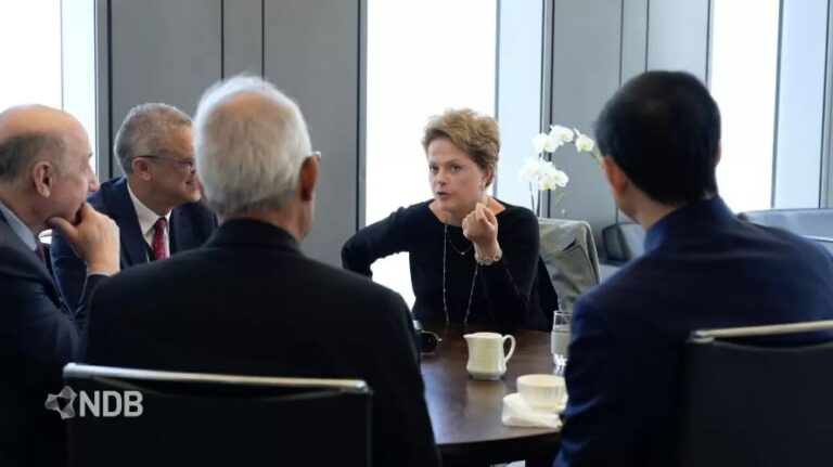 Dilma lidera reunião do novo banco do brics. Foto: NDB Reprodução