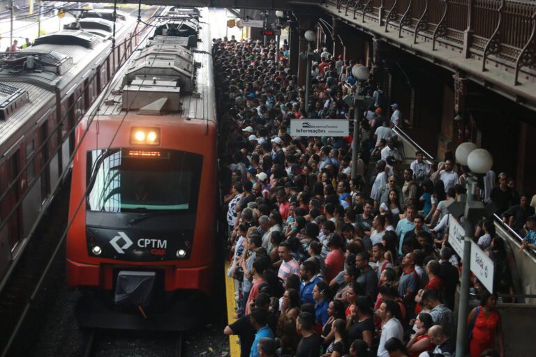 Greve em São Paulo: Sabesp, Metrô e CPTM anunciam em protesto