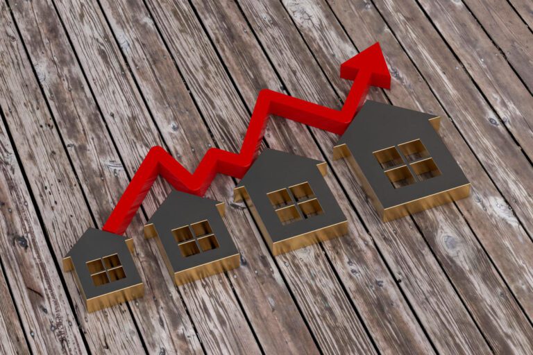 KNCR11: 4 casinhas em ordem crescente e uma seta vermelha em cima delas.