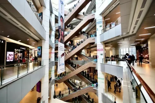 Genial Malls (MALL11) anuncia 5ª emissão de cotas