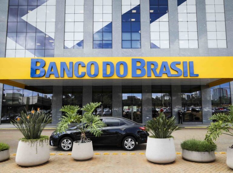 Banco do Brasil (BBAS4) e Itaú (ITUB4) anunciam distribuição de JCP aos acionistas