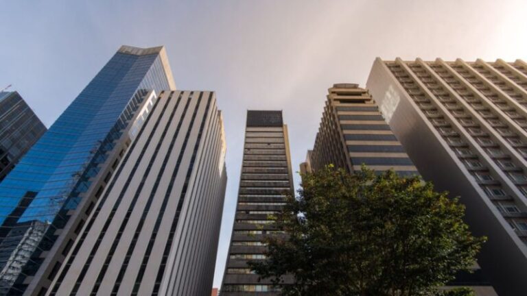 Dividendos de FIIs: MORE11 e GCRI11 e outros 2 fundos imobiliários remuneram cotistas hoje (22)