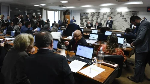 Reforma Tributária recebe aval da CCJ: entenda os principais pontos. Foto: Reprodução IG