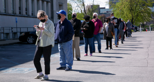 Pedidos de seguro-desemprego nos EUA aumentam, sinalizando desafios no mercado de trabalho