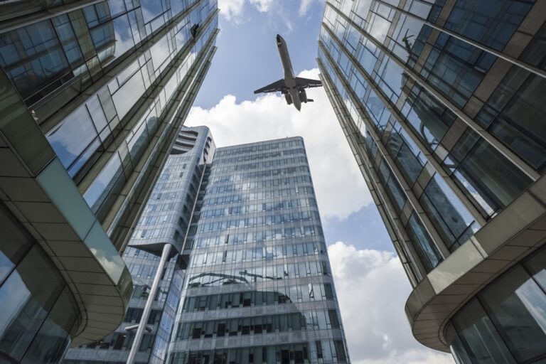 XP divulga carteira de FIIs recomendados para dezembro, destacando os melhores ativos