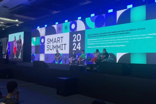 Os 'FinInfluencers' têm um impacto direto nas decisões financeiras, revela a gerente da ANBIMA