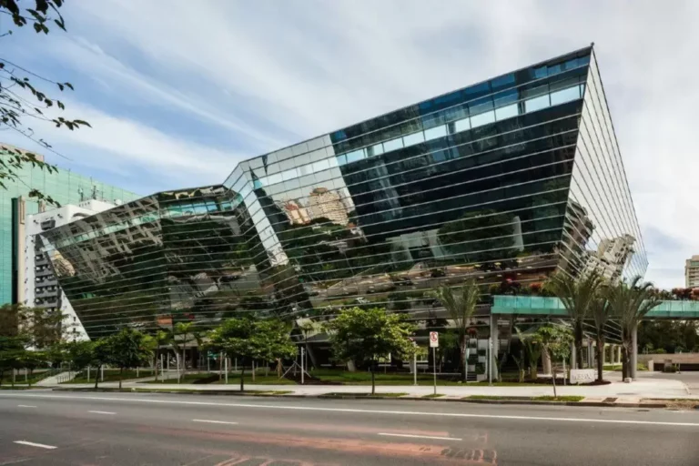 Itaú Unibanco adquire edifício Faria Lima 3500 por R$ 1,45 bilhão, tornando-o o mais caro do Brasil