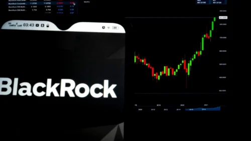 BlackRock lança BDR do ETF iShares Bitcoin Trust na B3, impulsionando mercado de criptomoedas
