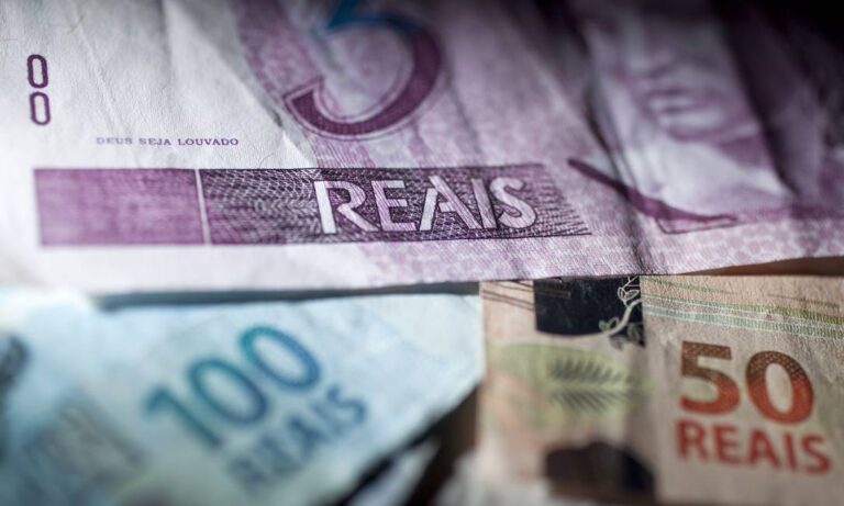 Arrecadação Federal tem maior alta da história em janeiro, impulsionada por taxação de fundos de investimento