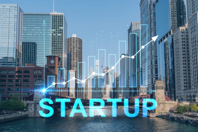 Paisagem urbana com grandes prédios corporativos e uma ilustração de gráfico indicando crescimento, representando o ato de investir em startup.