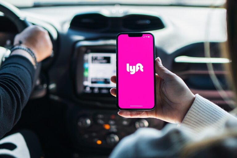 Erro de Digitação nas Projeções da Lyft Provoca Turbulência nas Ações