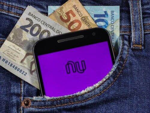 Nubank (ROXO34) registra lucro recorde de US$ 395,8 milhões no 4T23