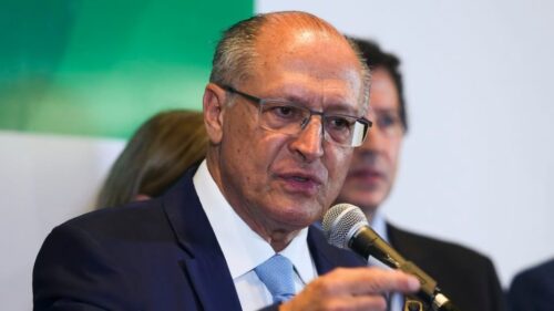 Alckmin cobra Banco Central e diz que juro alto “é uma das piores coisas”