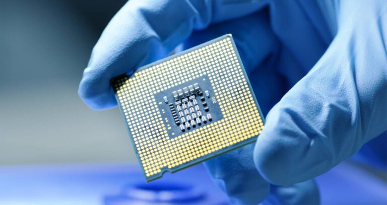 Governo dos EUA concede US$20 bi para Intel desenvolver chips semicondutores