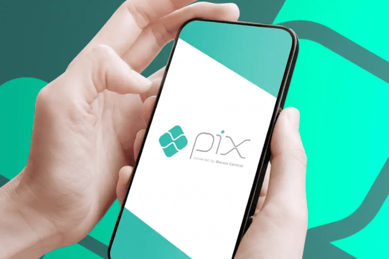 Pix vira plataforma de mensagem e bate recorde de transação