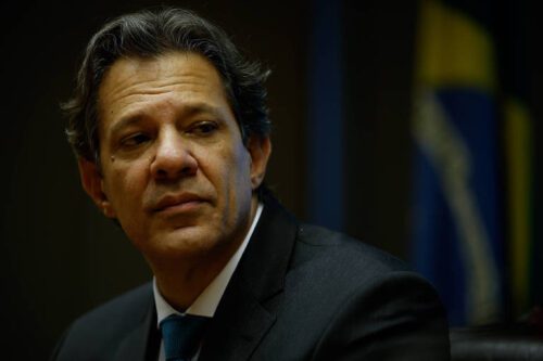 Segundo Haddad, acordo pode repassar dívida da Petrobras com o RJ para a União