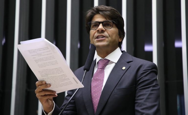 Câmara dos deputados aprova projeto para uniformizar juros em contratos sem taxa convencionada