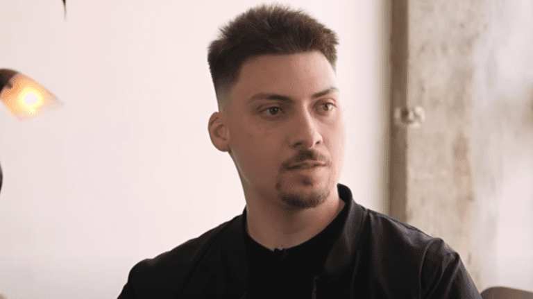 Filho de Bolsonaro, Jair Renan, torna-se réu por lavagem de dinheiro e falsidade ideológica