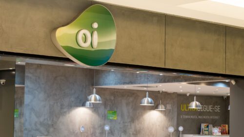 Oi propõe grupamento de ações para cumprir eegras da B3