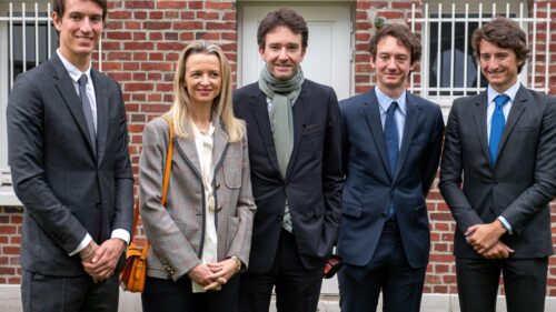 Bernard Arnault planeja sucessão na LVMH para garantir futuro do império de luxo