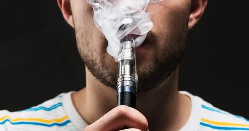 Anvisa mantém proibição de venda de cigarros eletrônicos no Brasil