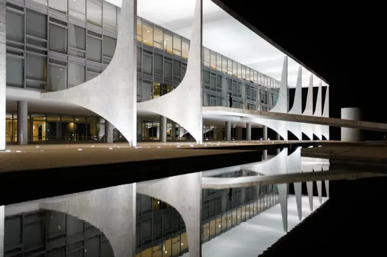 Governo corre para desarmar ‘bomba fiscal’ de até R$120 bi