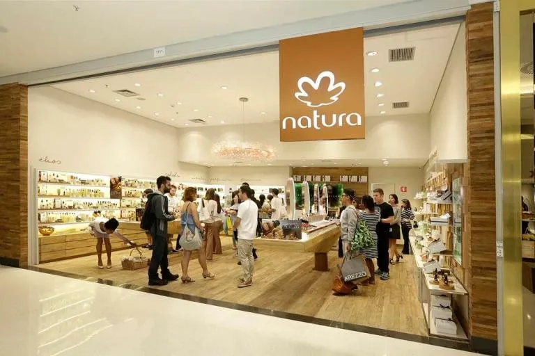 Natura paga quase R$979 mi em dividendos nesta sexta (19)
