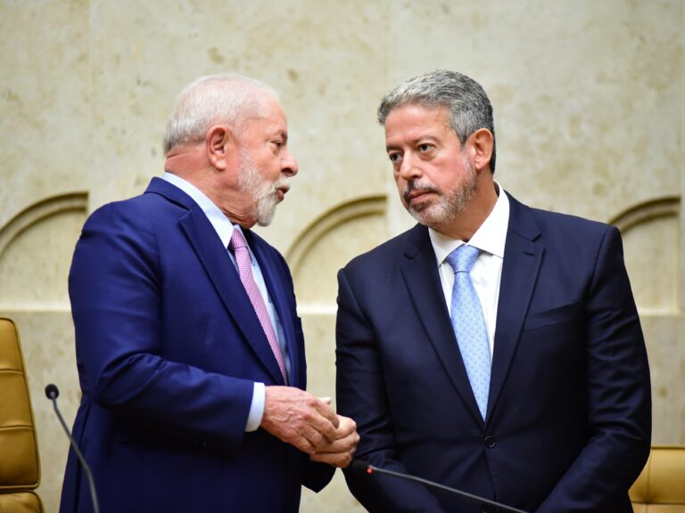 Arthur Lira cobra mais envolvimento de Lula na articulação política do governo após atritos com ministro