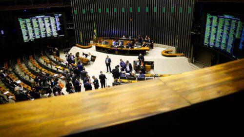 Câmara dos Deputados antecipa gasto extra do governo em R$15 bi para 2024