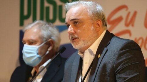 isputa interna na Petrobras: CEO permanece no cargo após alívio político
