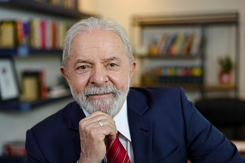 Lula sanciona lei que cria estatal voltada para exploração aeroespacial