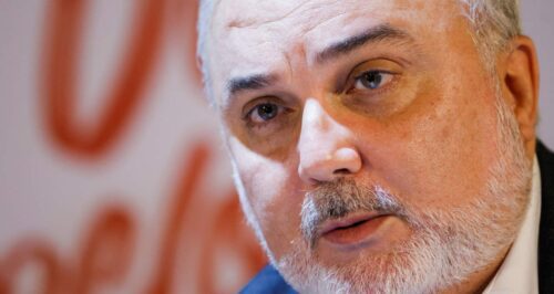 Rumores de demissão na Petrobras mantem futuro incerto de Prates