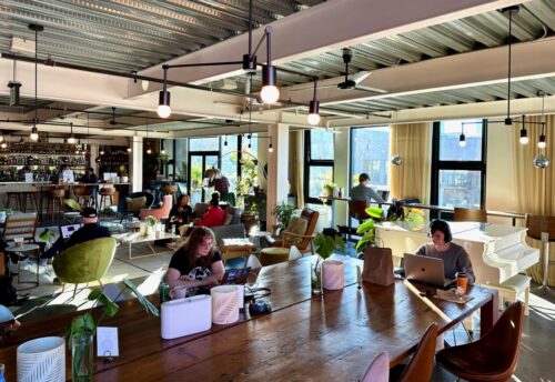 WeWork planeja sair da recuperação judicial até maio e reduzir aluguéis em bilhões