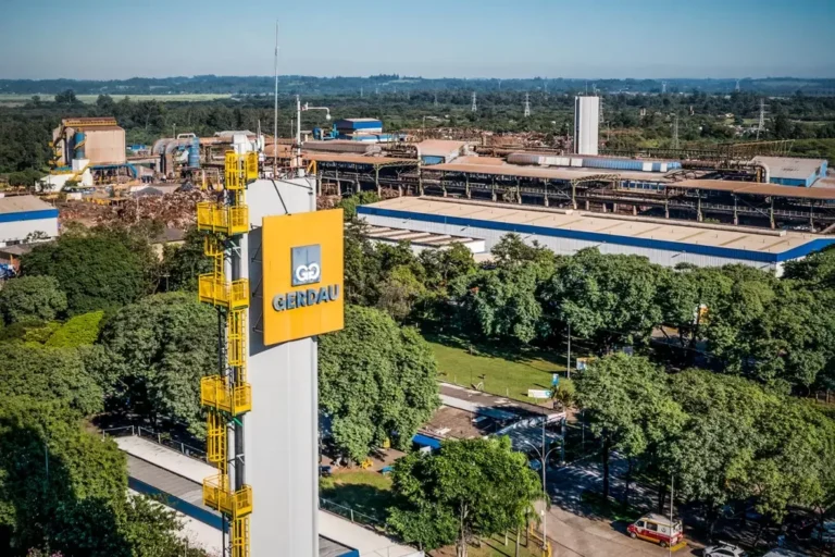 Gerdau (GGBR4) lucra R$1,25 bi no 1T24 e anuncia Gerdau
