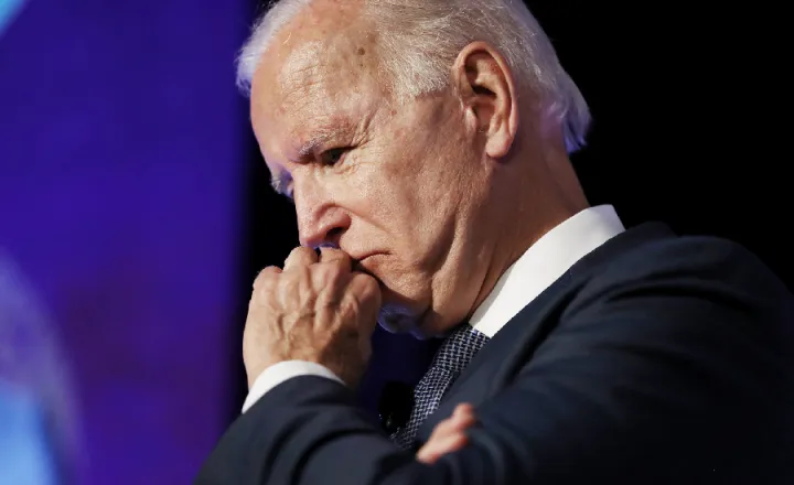 Índice de aprovação de Biden chega a menor nível em quase dois anos
