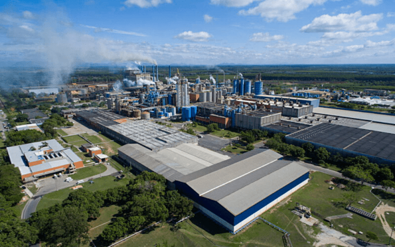 Suzano (SUZB3) aprova emissão de R$5,9 bilhões em debêntures