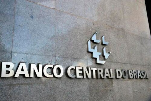 Concessões de crédito livre recuam 3,9% em novembro