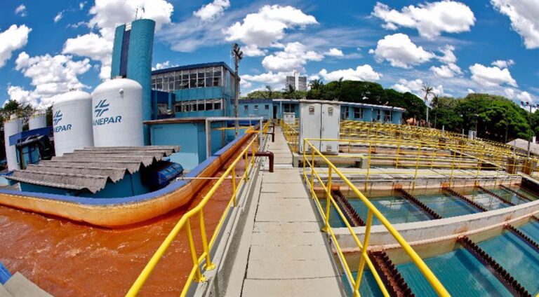 Sanepar (SAPR11) paga hoje (27) mais de R$ 450 mi em JCP