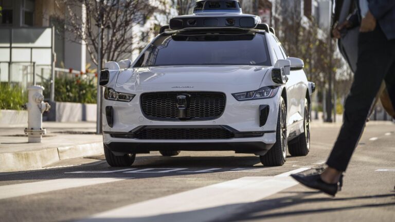 Waymo anuncia recall de carros autônomos após incidente em Phoenix, Arizona
