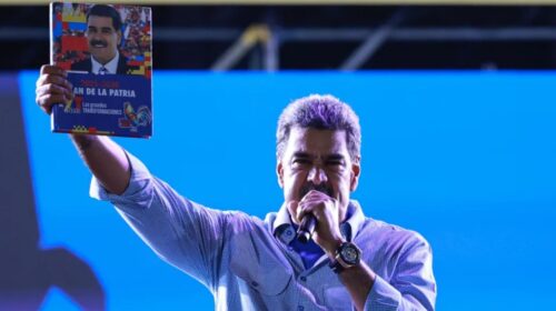 Venezuela anuncia parceria com MST e críticas ao governo Lula