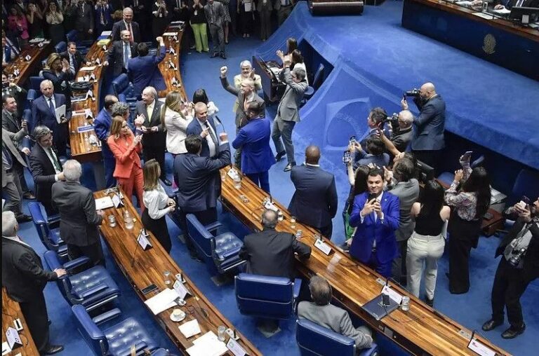 Reforma Tributária avança no congresso: próximos passos e detalhes cruciais do novo Sistema de impostos
