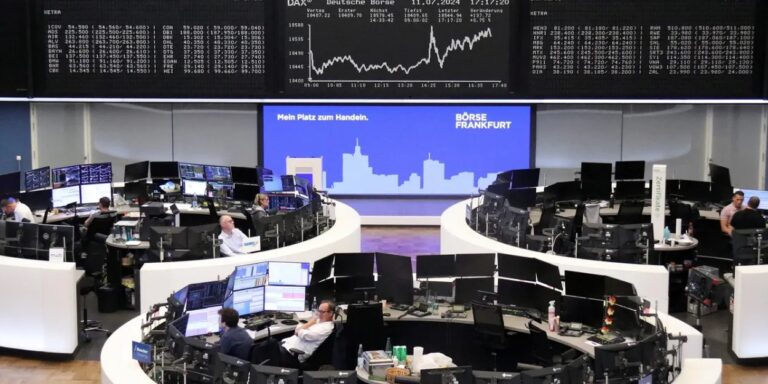 Bolsas europeias fecham em alta com 5º ganho seguinte em Paris e Frankfurt