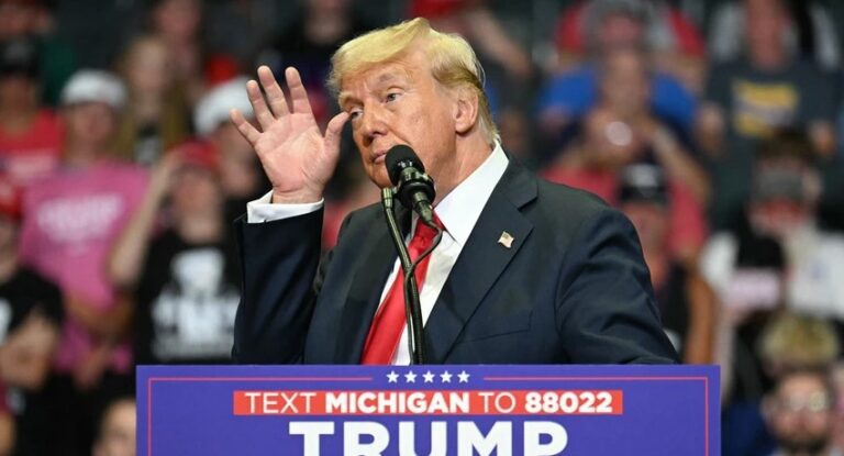 Trump acusa Biden de ser vitia de golpe