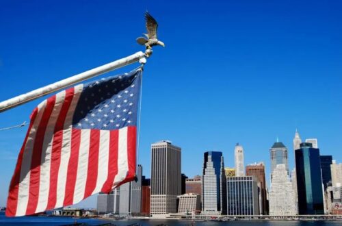 Wall Street afunda com crescentes temores sobre recessão nos EUA