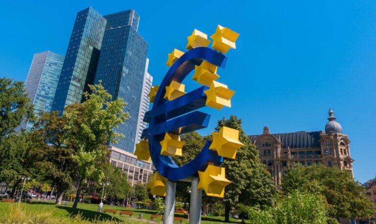 Taxa de desemprego da zona do euro permanece em 6,3% em novembro de 2024